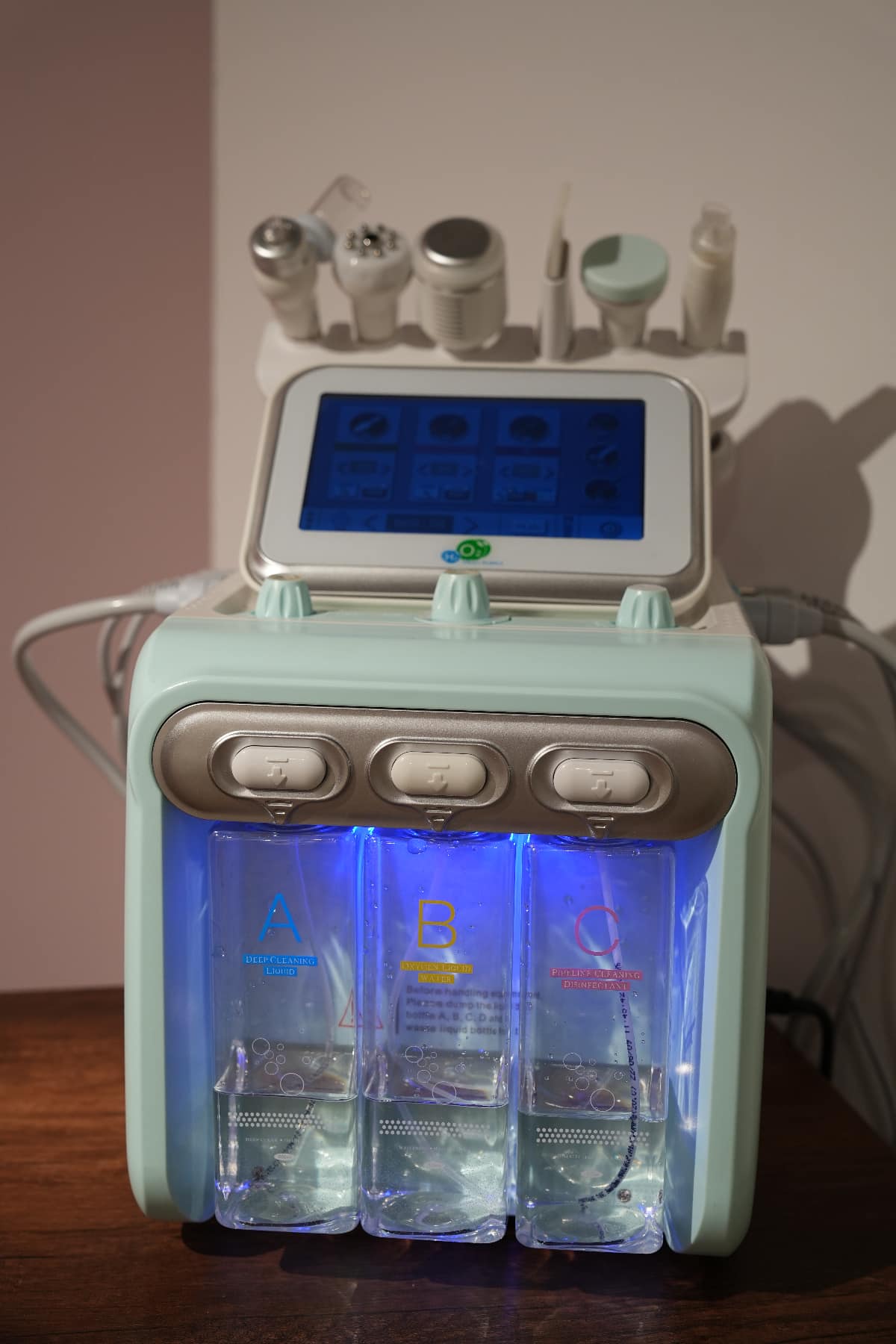 Aqua facial device at Wellness Palace Cairo