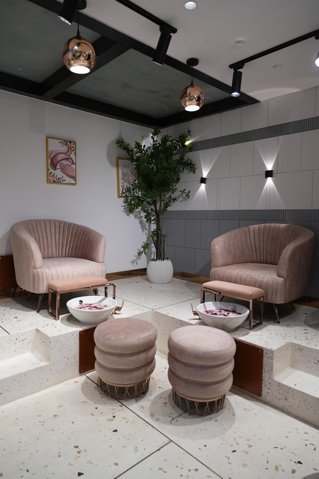 Wellness Palace luxury spa atmosphere